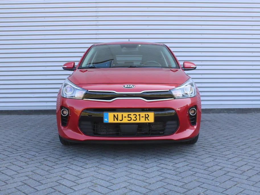 Kia Rio 1.0 TGDI ExecutiveLine | Trekhaak | Stuur-/stoelverwarming | Camera | Skai leer | 17' LM | Carplay | All seasons | Clima | Navi | Cruise |