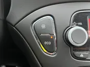 Opel Corsa 1.0 Turbo Edition | Mistlampen | Airco | lichtmetalen velgen 16' | Cruise Controle | buitenspiegels elektrisch verstelbaar | Hill Hold Functie | 12 maanden Bovag garantie |