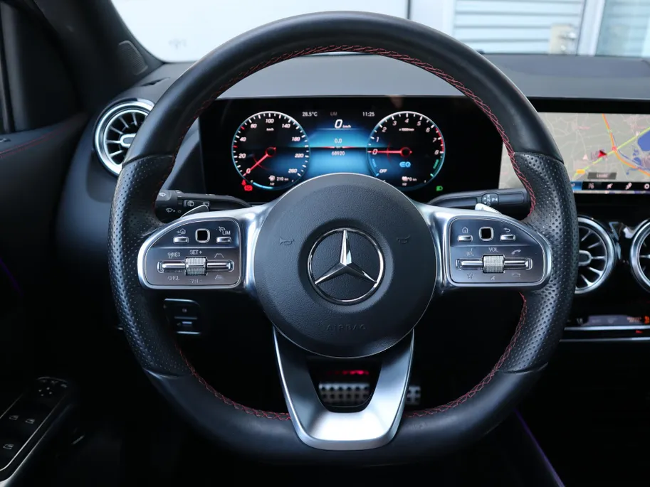 Mercedes-Benz GLA 250 e AMG Line l Stoelverwarming l Achteruitrij camera l Ambiente lichtpakket