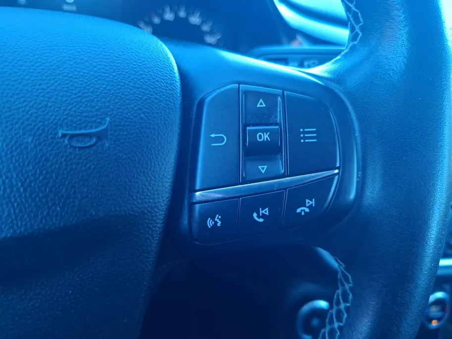 Ford Fiesta 1.0 EcoBoost Titanium | Nieuwe Disitributieriem bij aflevering  | Navigatie | Camera | Adaptieve Cruise Control | Voorruitverwarming | B&O | Climate Control