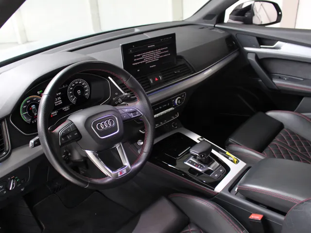 Audi Q5 Sportback 55 TFSI e Quattro S-Line Edition Competition | Leder | Panoramadak | B&O | Elec.stoelen | 20 inch
