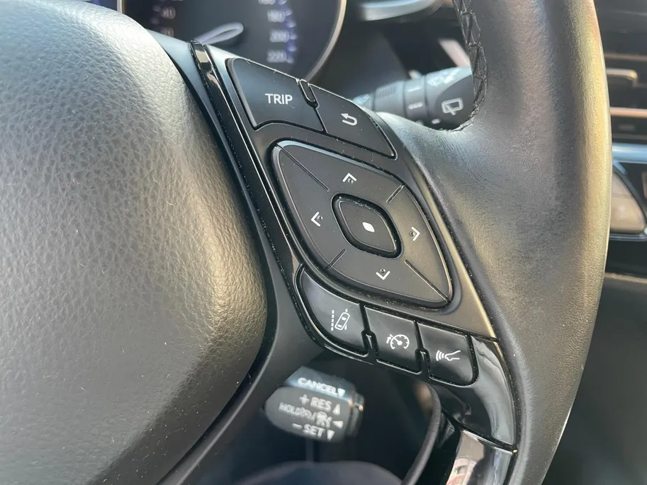 Toyota C-HR 1.8 Hybrid Energy | Navigatie| Adaptieve cruise control| Achteruitrijcamera| Climate control| All season banden|