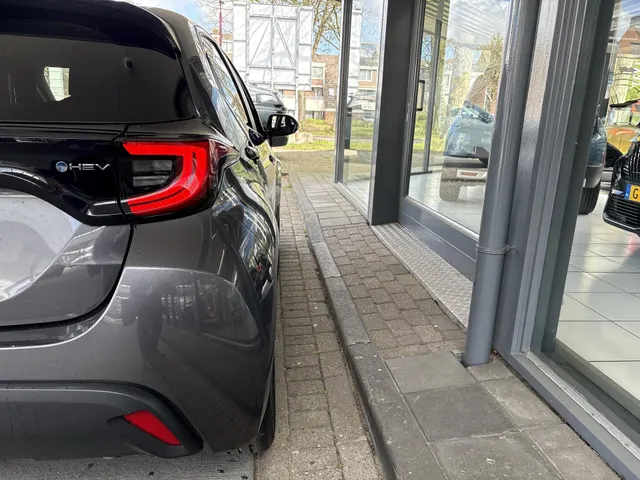 Toyota Yaris 1.5 Hybrid 115 First Edition