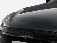 Audi A6 e-tron S edition 83 kWh 286 PK · Trekhaak elek. wegklapbaar · Optiekpakket zwart · Zwart lederen sportstoelen