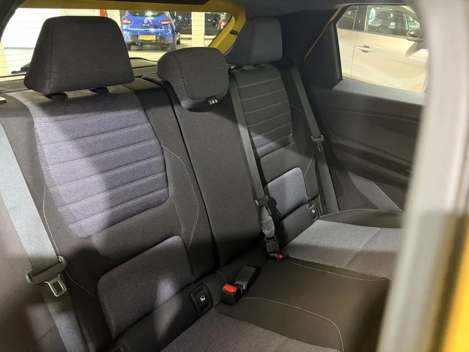 Renault 5 Comfort Range Techno 52 kWh Automaat | SoH 99% | 1e eigenaar | Navi | Camera | Parkeersensoren | Apple CarPlay/Android Auto | Adaptive Cruise Control | Licht & Regen Sensor | Lichtmetalen Velgen | Full LED |