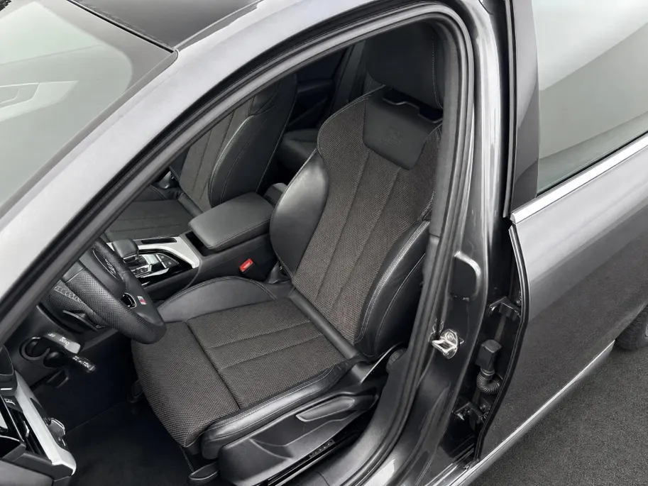 Audi A4 Avant 35 TFSI 150pk S edition · Apple/Android Car Play · Camera · Afgevlakt sportstuur · Virtual Cockpit · Garantie t/m 23-12-2026 of 100.000km
