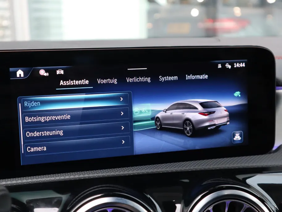 Mercedes-Benz CLA Shooting Brake 250 e Star Edition AMG Line l Panoramadak l Stoelverwarming l Ambiente lichtpakket
