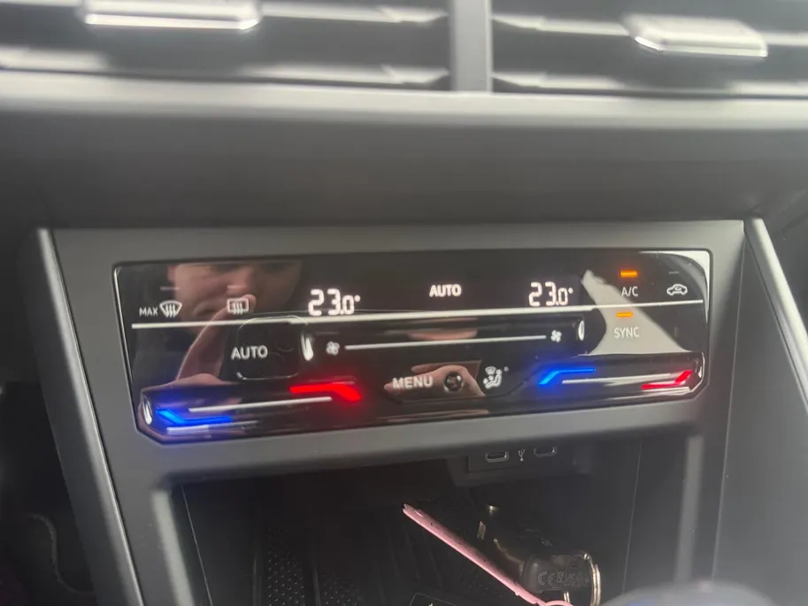 Volkswagen Taigo 1.0 TSI R-Line | Automaat | Camera | Climate Control | Apple Carplay/Android Auto | Keyless | Sportstoelen | R-Pakket