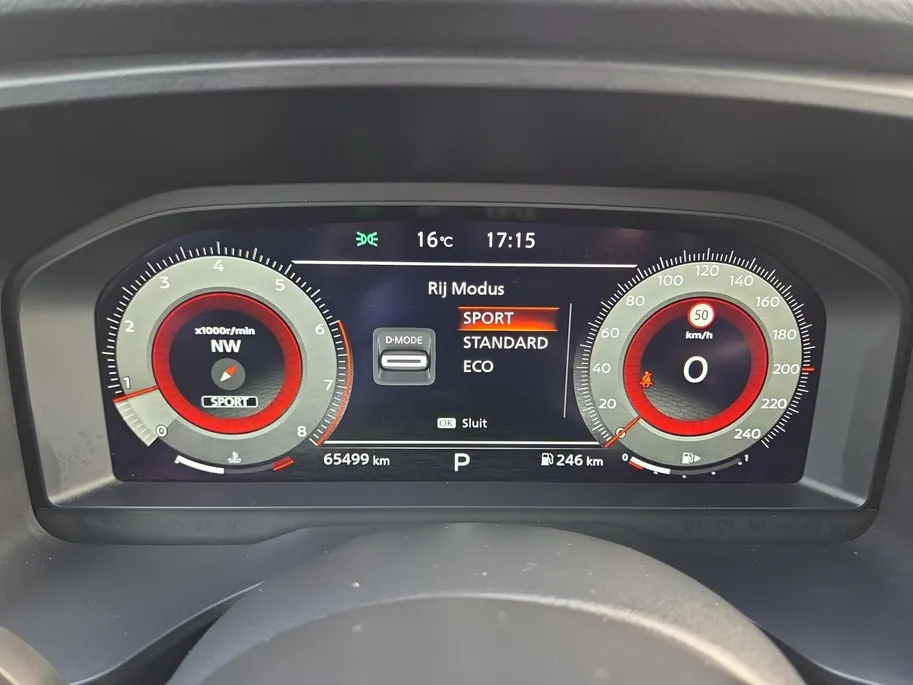 Nissan QASHQAI 1.3 MHEV Xtronic Premiere Edition | Zeer nette auto | Volledig dealer onderhouden | Panoramadak | Trekhaak | 360 graden camera |