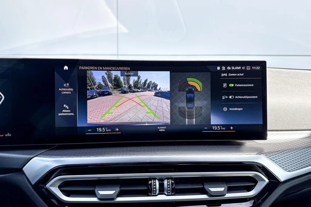 BMW 3 Serie Sedan 318i M-Sport