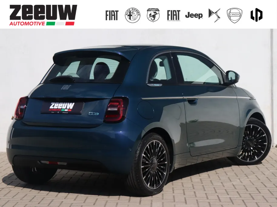 Fiat 500e La Prima 42 kWh | Pano | JBL | Camera | Winter | 17' VERKOCHT