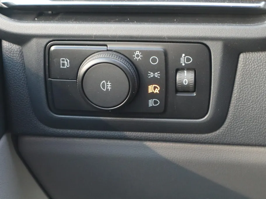 Ford Transit Custom 320 2.5 PHEV L2H1 Limited | TREKHAAK | ADAP CRUISE | BLIS | NAVI |