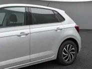 Volkswagen Polo 1.0 TSI 95pk Life Business · Camera · Keyless · Apple/Android Car Play · P-Sensoren · Stoelverwarming · 15'' Inch · Garantie t/m 30-09-2028 of 100.000km