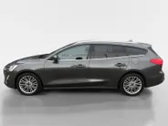Ford Focus Wagon 1.0 EcoBoost Titanium Business | Trekhaak | HUD | Achteruitrijcamera | Winter Pack | Dodehoek detectie | Elektr. Achterklep | 12 maanden garantie! |