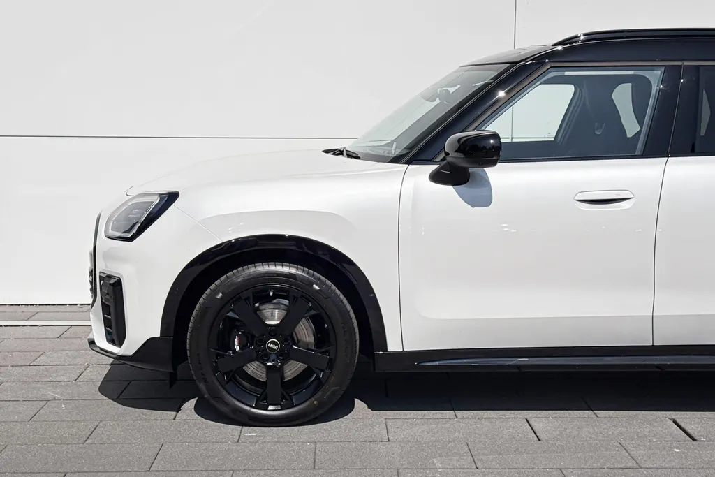 MINI Countryman Electric E John Cooper Works L 66.5 kWh