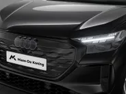 Audi Q4 Q4 S edition performance 82 kWh 286 PK · Trekhaak elek. wegklapbaar · Optiekpakket zwart · Opberg- en bagageruimtepakket