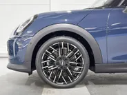 MINI Cooper 5-deurs Cooper S Favoured XL