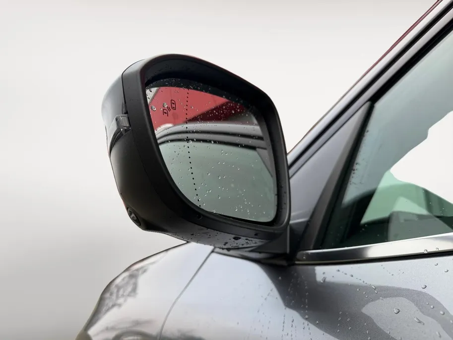 Mitsubishi Eclipse Cross Instyle 87 kWh Demonstratieauto| Lederen bekleding | 360 camera | Stoel-/ stuurverwarming | Carplay / Android Auto | Panoramadak |