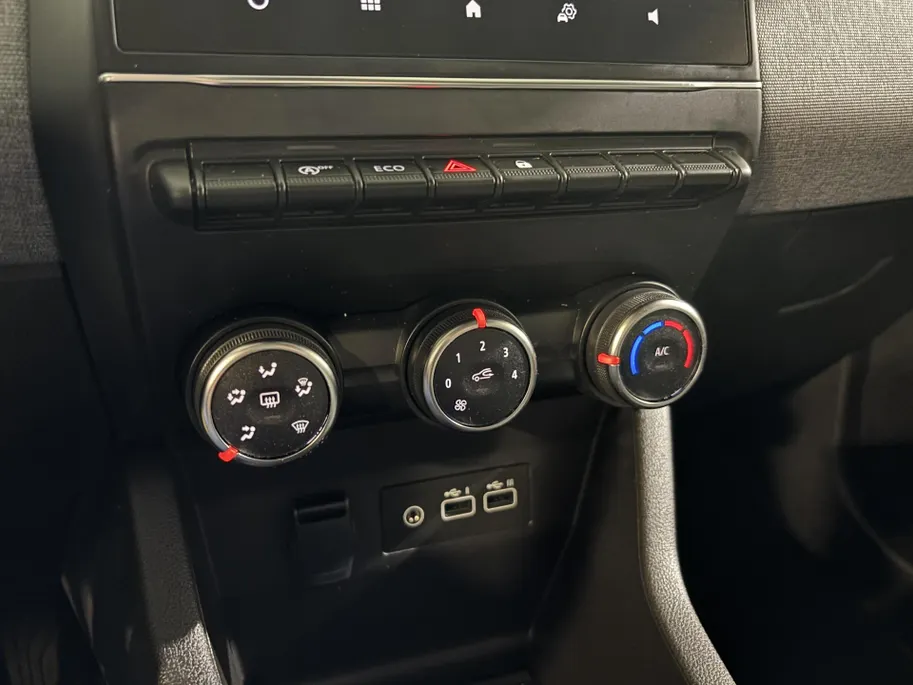 Renault Clio 90PK TCe GPF Evolution | 1e eigenaar | Navi | Parkeersensoren | Apple CarPlay/Android Auto | Licht & Regen Sensor | Digital Cockpit | Airco | Full LED |