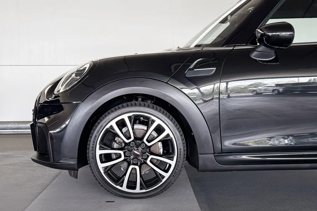 MINI Cooper Cabrio 1.5 Cooper John Cooper Works