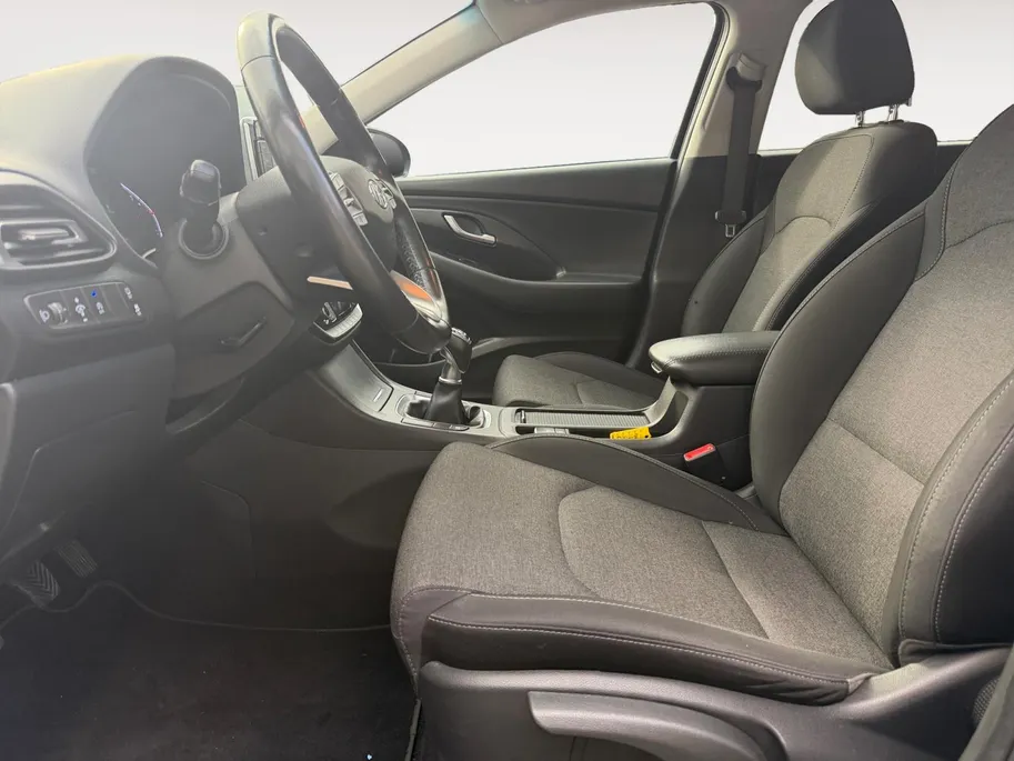 Hyundai i30 Wagon 1.0 T-GDi MHEV Comfort | Apple Carplay & Android Auto | Cruise control | Climate control | Achteruitrijcamera |