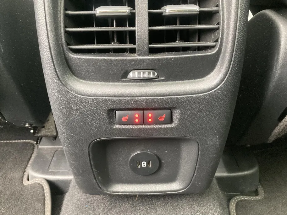 Ford Kuga 2.5 PHEV Vignale Afneembare trekhaak - Panoramadak - Headup Display - BLISS - Lederen bekleding - Elektrische achterklep
