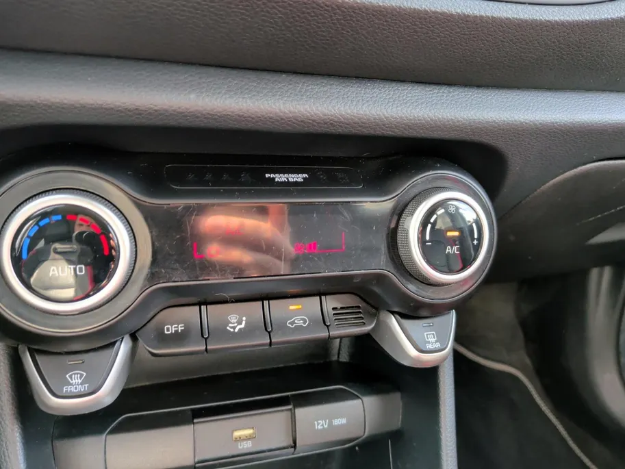 Kia Picanto 1.0 DPi GT-line 5p | Dealer onderhouden | Stoelverwarming NU Rijklaarprijs! Incl.12 Maanden, APK, Onderhoudsbeurt etc! Premiumpakket gratis!