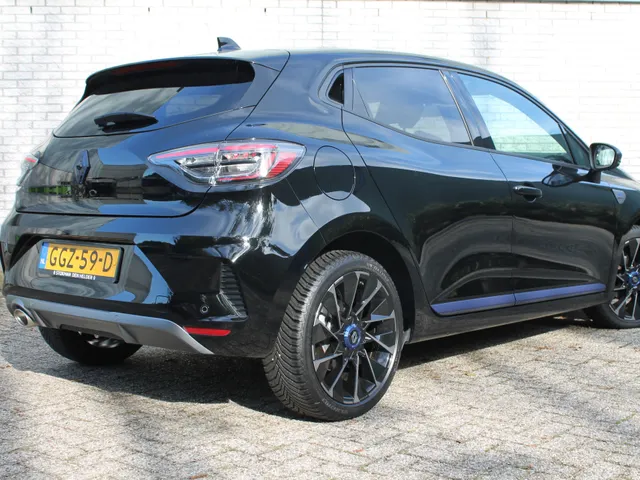 Renault Clio 1.0 TCe 90 GPF esprit Alpine | all season banden | Navigatie | Cruise adaptief