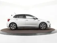 Volkswagen Polo 1.0 TSI 95pk DSG R-Line · Camera · Matrix LED · ACC · Stoelverwarming · Apple/Android Car Play · Sfeerverlichting · Verkeersbord Detectie ·