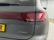 Volkswagen Touareg R 3.0 TSi eHybrid 4M 462 PK | Panoramadak | Luchtvering | Trekhaak