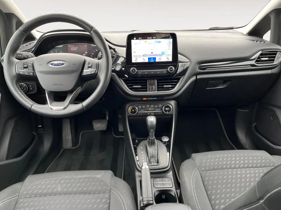 Ford Fiesta 1.0 EcoBoost Titanium Automaat | NL auto | Dealer onderhouden | Trekhaak | Winter Pack | Parkeersensoren voor en achter | Achteruitrijcamera | Cruise control | Apple carplay & Android auto | 16' lichtmetalen velgen | Bovag garantie |