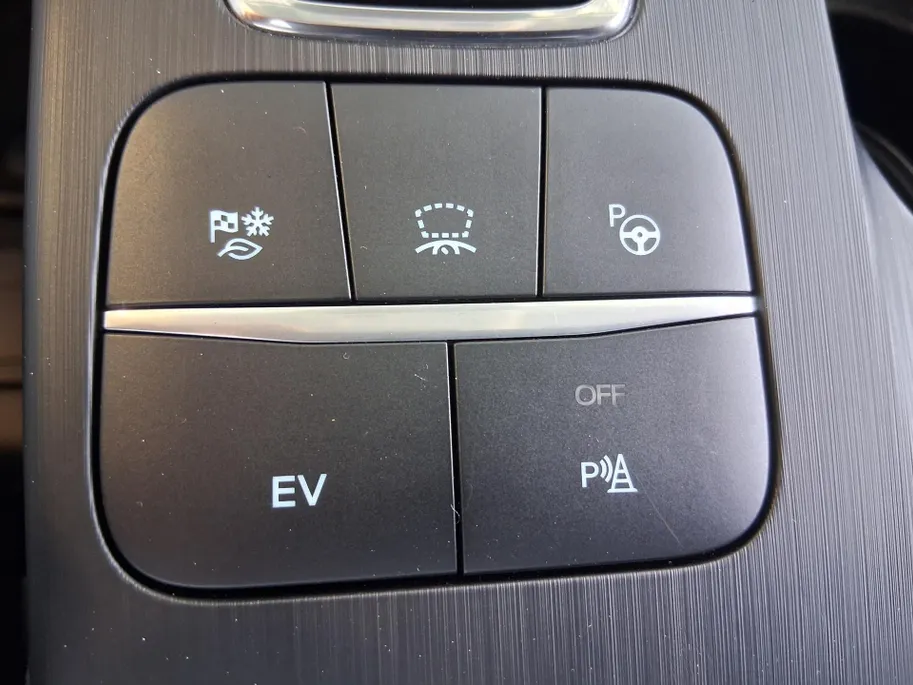 Ford Kuga 2.5 PHEV 225 pk Vignale Driver Assistance Pack - Winter Pack - Technology Pack - 20inch LM velgen - Afneembare trekhaak