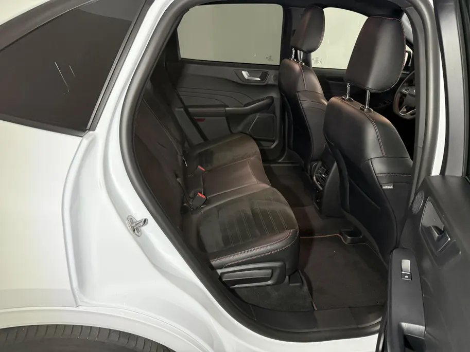 Ford Kuga 2.5 PHEV ST-Line X 225pk | Trekhaak | BLIS | B&O | Winterpack | 19'' lichtmetalen velgen