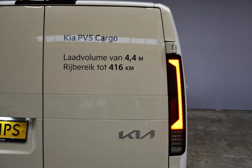 Kia PV5 Cargo GB 71,2 kWh 163pk L2H1 Plus
