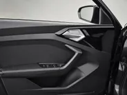 Audi A1 Sportback Advanced edition 30 TFSI 116 PK · Audi Sound · Afgevlakt sportstuur · Full led verlichting · Privacy glas · MEGA Sale