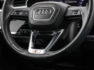 Audi Q3 45 TFSIe 245pk S-tronic Advanced Edition · SOH 92,5% · Camera · Apple/Android Car Play · S line interieur · P-Sensoren · Elek. Achterklep · 18'' Inch · Stoelverwarming ·