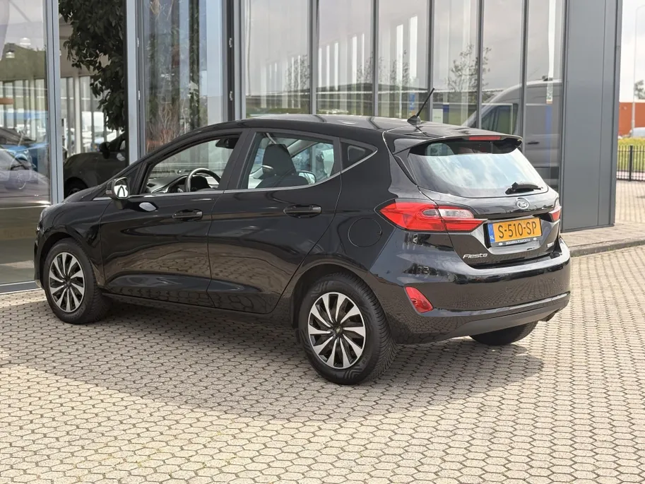 Ford Fiesta 1.0 EcoBoost Hybrid Titanium PARKEERSENSOREN ACHTER I ALL SEASON BANDEN I APPLE CARPLAY / ANDROID AUTO I