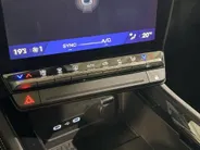 Renault Austral 200PK E-Tech Full Hybrid Techno Automaat | Camera | Parkeersensoren | Climate Control | Cruise Control | Apple CarPlay/Android Auto | Full LED | Licht & Regen Sensor | Lichtmetalen Velgen |