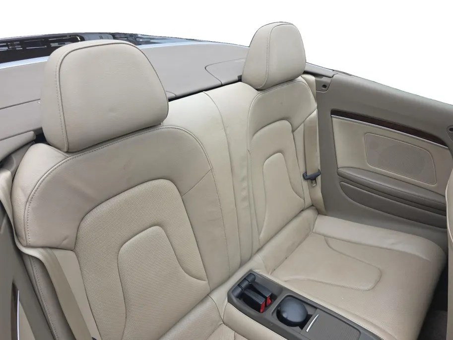 Audi A5 Cabriolet 3.2 FSI quattro Pro Line S | Elektr. lederen stoelen | Navigatie | Parkeersensoren | Stoelventilatie | Elektr. bedienbare ramen | 12 maanden garantie