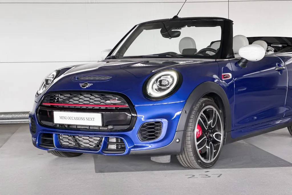 MINI Cooper Cabrio 2.0 John Cooper Works Chili