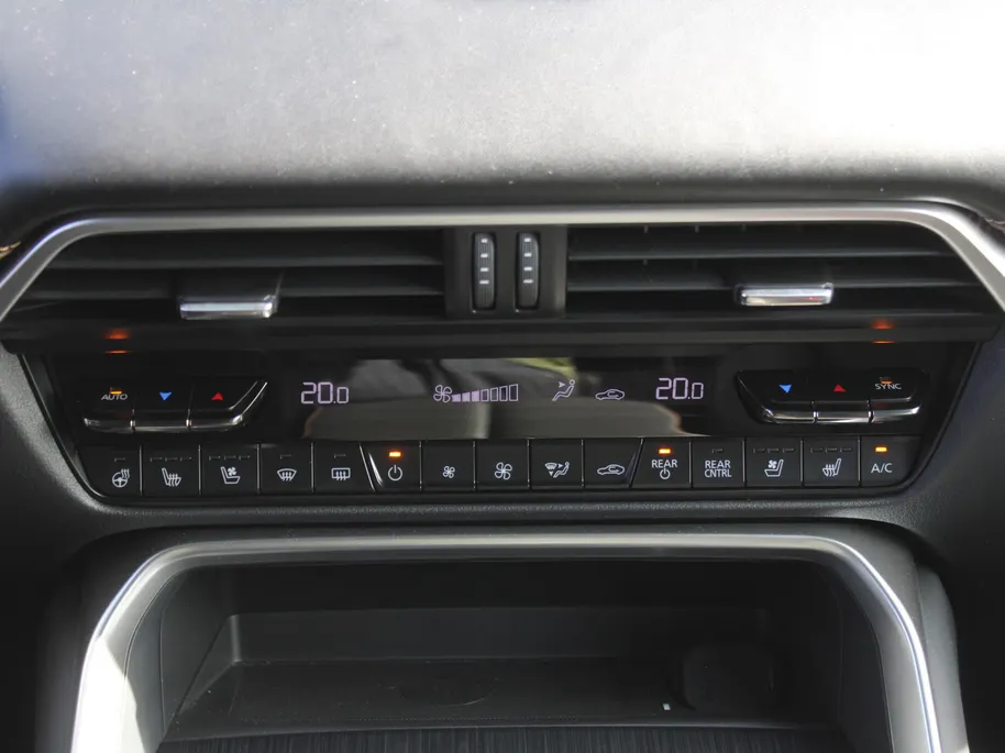 Mazda CX-80 2.5 e-SkyActiv PHEV Homura Plus | Stuur-/stoelverwarming+ventilatie | Schuifdak | Leer | HUD | Elek. stuur-/stoelverstelling | Camera rondom | 20' LM |