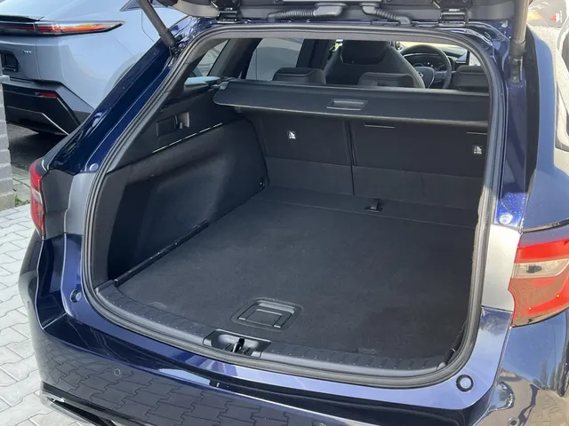 Toyota Corolla Touring Sports Hybrid 140 Executive | Panoramadak | JBL