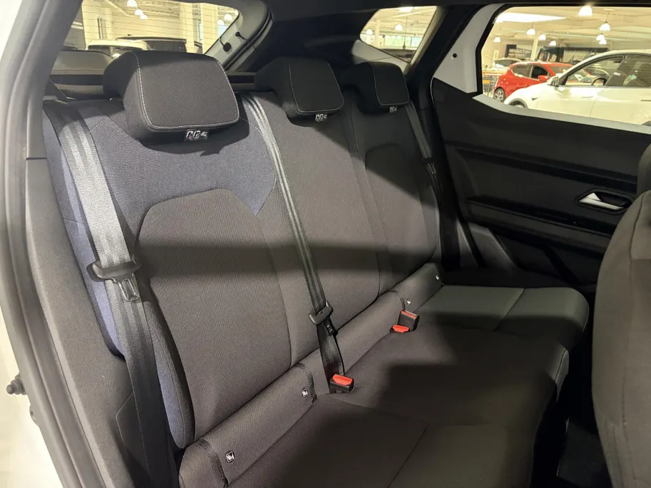Dacia Duster 140PK Hybrid Journey Automaat | 1ste Eigenaar | Navigatie | Apple Carplay/Android Auto | 360 Camera | Dodehoek Detectie | Parkeersensoren | Climate Control | Cruise Control | USB-C | Licht & Regen Sensor |