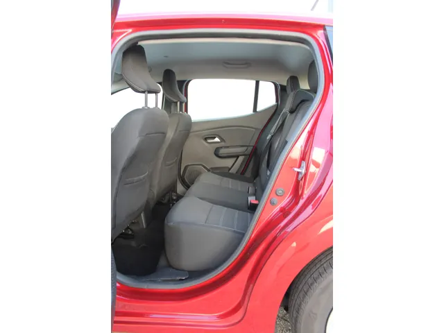 Dacia Sandero 1.0 TCe 90 PK LPG G3 Expression | Trekhaak | Camera achter | Airco | 12V aansluiting in kofferbak | Dode hoe detectie |