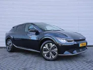 Kia EV6 Plus 77.4 kWh | Stuur-/stoelverwarming + ventilatie | Elektr. stoelverstelling + achterklep | Leer | Warmtepomp | 19' LM | Camera | LED |