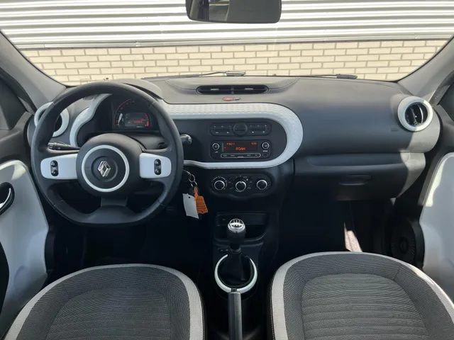Renault Twingo 1.0 SCe Life | Achterwielaandrijving | Airconditioning  | Elektrische Ramen