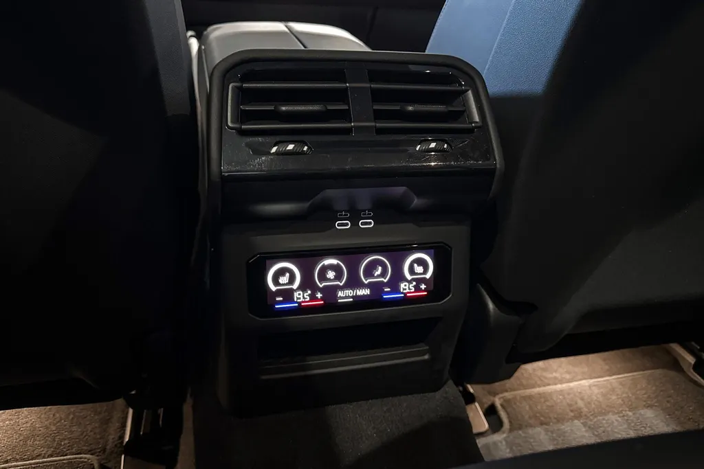 BMW i5 Touring eDrive40 84 kWh