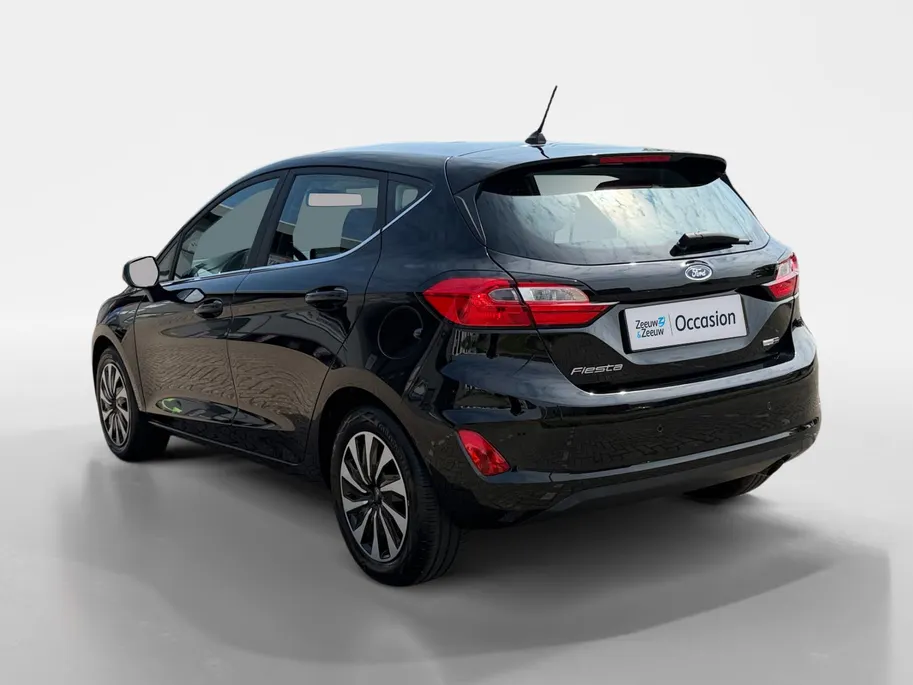 Ford Fiesta 1.0 EcoBoost Hybrid Titanium | Dealer onderhouden | NL auto | Winter pack | Parkeersensor achter | Navigatie via carplay | Apple carplay & Android auto | Cruise control | Bovag garantie |