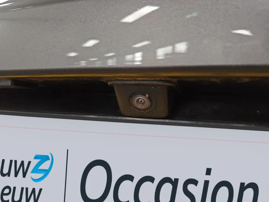 Peugeot 208 1.2 PureTech Allure AUTOMAAT NAVI AIRCO CAMERA APPLE CARPLAY ANDROID AUTO DEALER ONDERHOUDEN 5 DEURS ZEER MOOIE AUTO