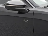Volkswagen T-Roc 1.5 eTSI 150pk DSG R-Line First Edition · Camera · Apple/Android Car Play · Elek. Achterklep · Matrix LED · Stoel-& Stuurverwarming · 18'' Inch ·